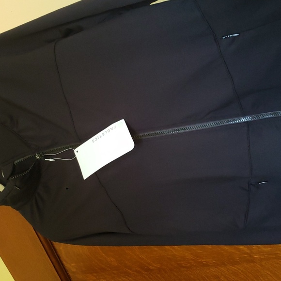 🎄🎄NWT FABLETICS KIRA JACKET BLK. XXL 16-18 - Picture 2 of 16